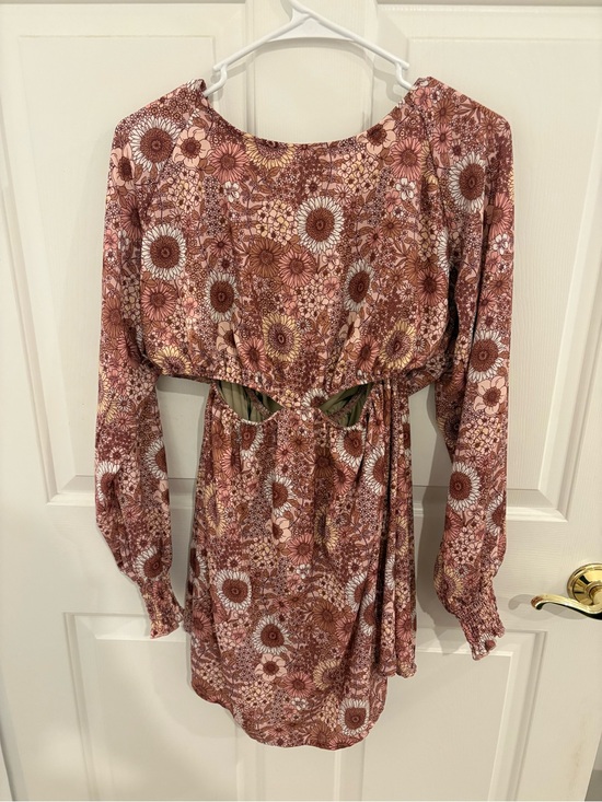 Pink Lily Dresses & Skirts - Boho Floral Cutout Long Sleeve Mini Dress - Pink & Brown